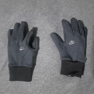 Nike Black Tech Fleece Gloves 2.0